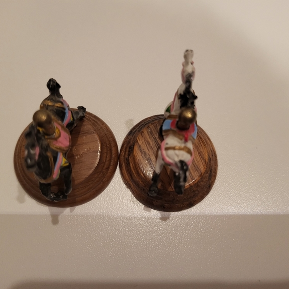 Vintage miniature carousel horses - Metal & Wood base turns - Picture 11 of 13